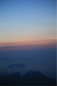 华沙球队备战德国之旅，迎接挑战期待比赛