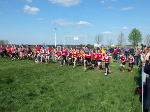 开云体育app注册-冬奥体验中心开放吸引大量青少年参与，冬奥会体验中心